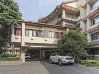 Lizhengmen Hotel Hotels near Qinghe Square