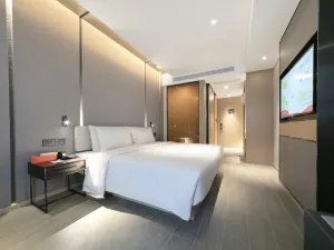 Jiaxing Nanhu Lake yaohan Atour Hotel