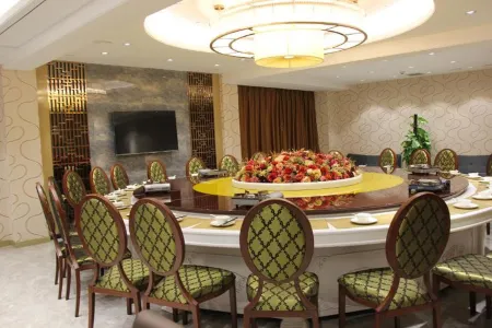 Gong'an Jinfulai Grand Hotel