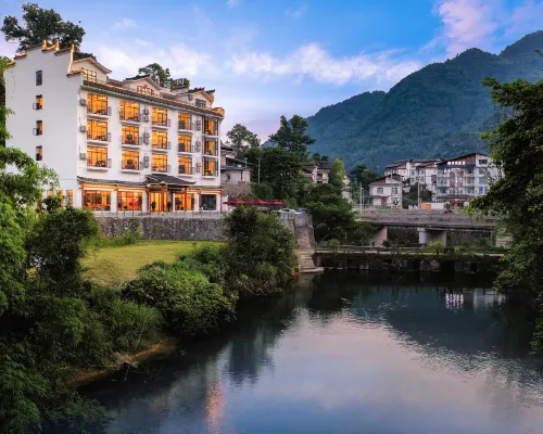 Elegant Residence·Jinlansu Hotel di Libo