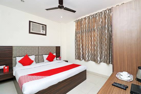 Oyo 42130 Hotel Negi S Grand Kanpur Updated 2021 Price Reviews Trip Com