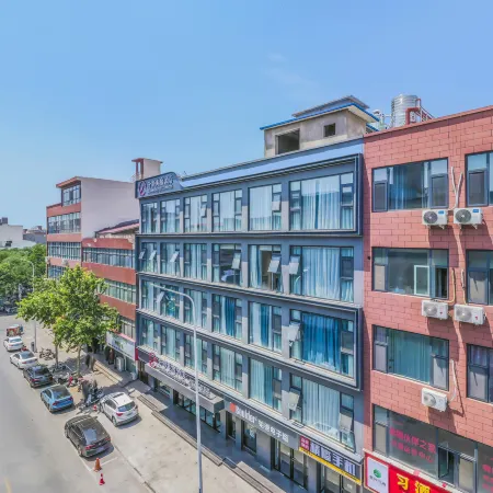 QIANNA HOTEL GLORIOUS (Jiyuan Municipal Government)