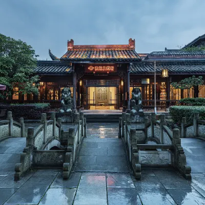 ShanShui S Hotel (Leshan Giant Buddha) Hotels near Zhanggongqiao Food Street