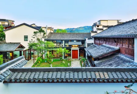 Linqi Wengzhai Inn Отели рядом с достопримечательностью «Xin'anjiang Hydropower Station»