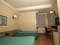 Haydarpasa Hotel โรงแรมใกล้สถานีเฮย์ดาร์ปาซา