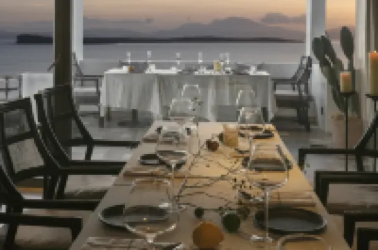 Miyue ·Shenzhen Positano Cliff Seaview Beauty Hotel