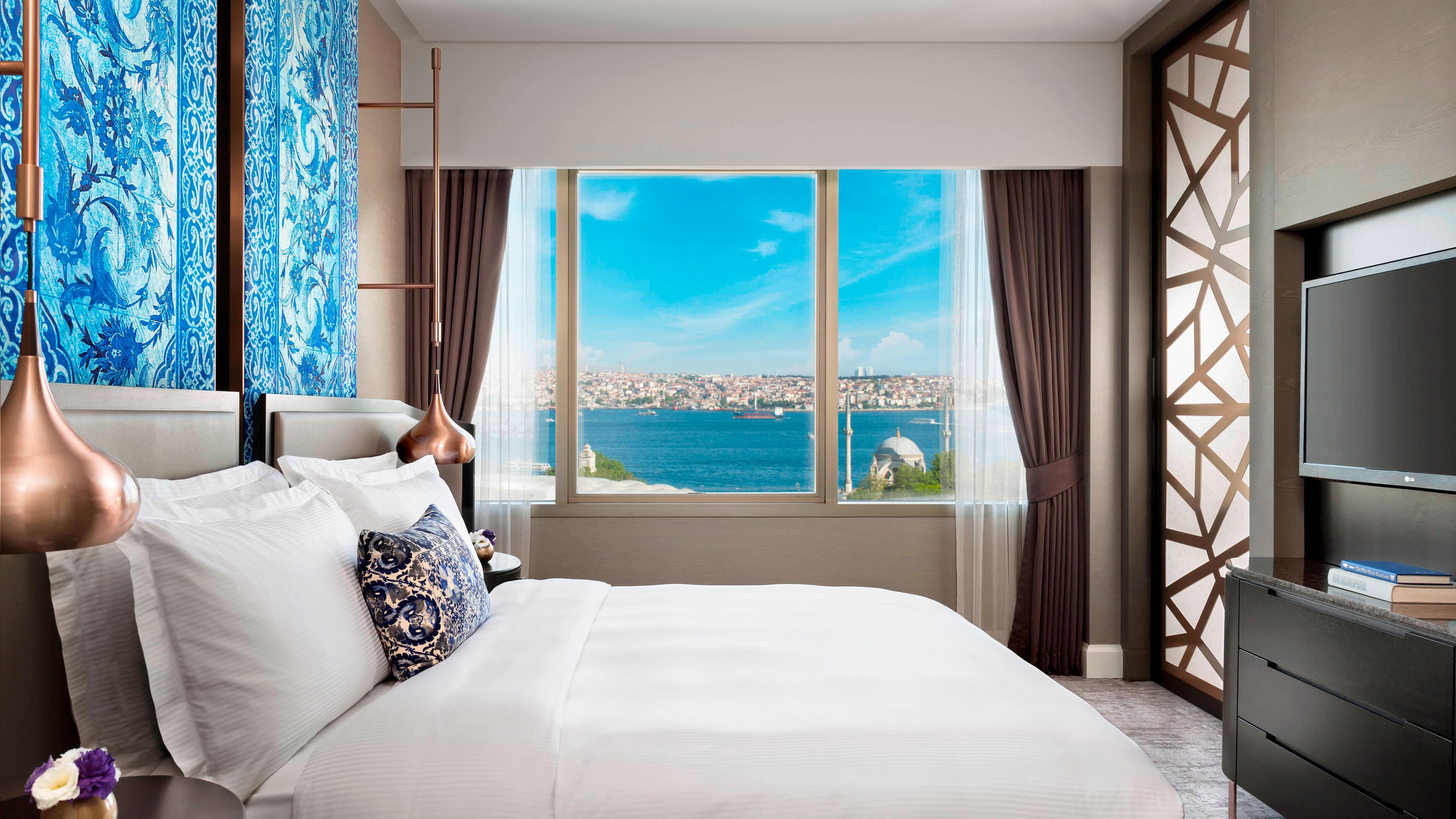 The Ritz-Carlton, Istanbul (The Ritz-Carlton, Istanbul at The Bosphorus)