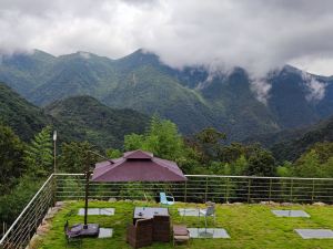 Floating Clouds Homestay