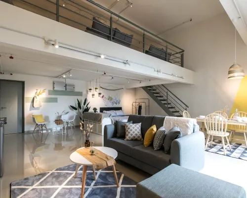 Pinnacle Duplex@5m Walk to Paradigm Mall+WIFI Hotels near Evolve Concept Mall