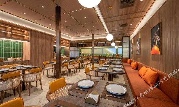 Orange Hotel (Xi 'an Bell tower Huimin Street Shop)