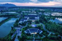 Longyou Yuyue·Heyuan Resort Hotel Hotels near Longyou Trading City