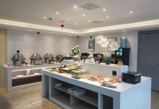 Lan'ou Hotel (Yancheng Dafeng Yongtai Plaza) Hotel Overview