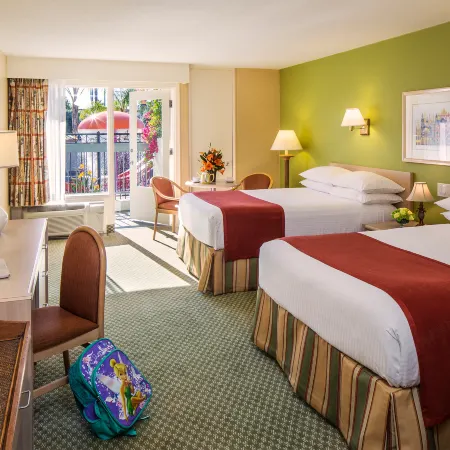 Howard Johnson by Wyndham Anaheim Hotel & Water Playground