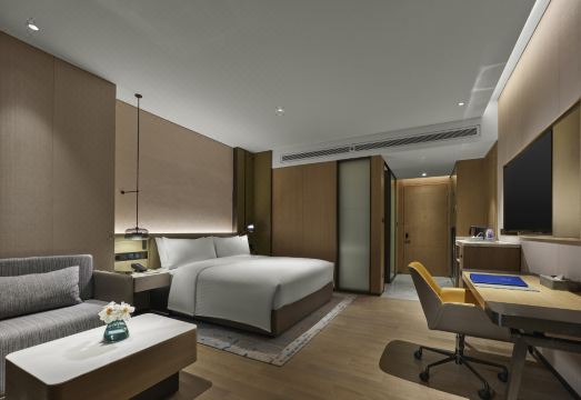 5. 더블트리 바이 ..