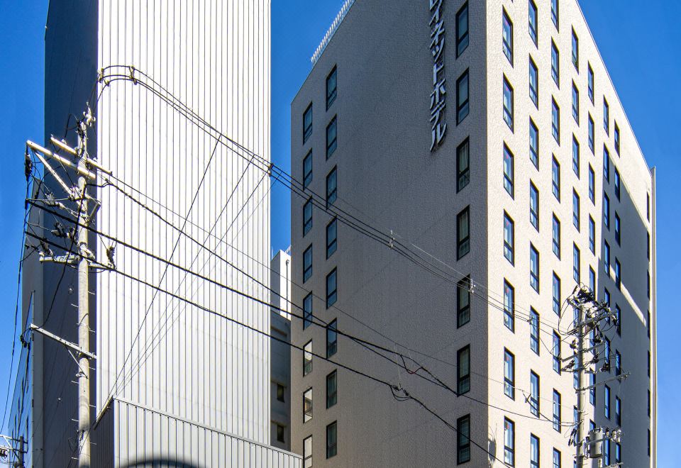 모리오카 루이즈 호텔의 깔끔한 로비 모습