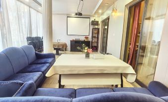 Shenzhen Meishe First-line Seaview Homestay (Jiaochangwei Branch)