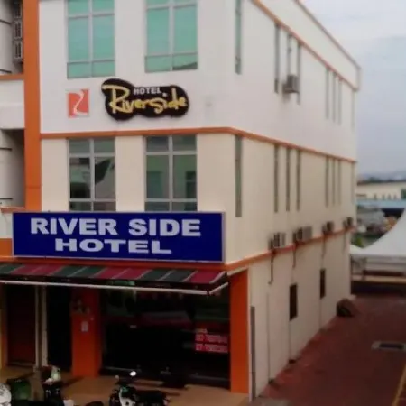Riverside Hotel