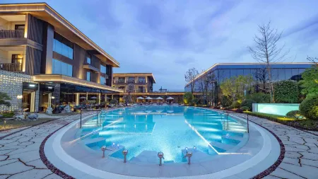 Superme Harmony Hotel Отели рядом с достопримечательностью «Yuanjia Village Natural Ecological Sightseeing Park»