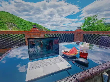 Beijing Tanzhang Temple Private Tang Tianyuan Homestay Отели рядом с достопримечательностью «Dingdu Mountain»