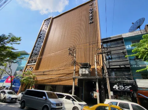 ザ ラヤ スラウォン バンコク