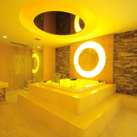 Yungang Jianguo Hotel