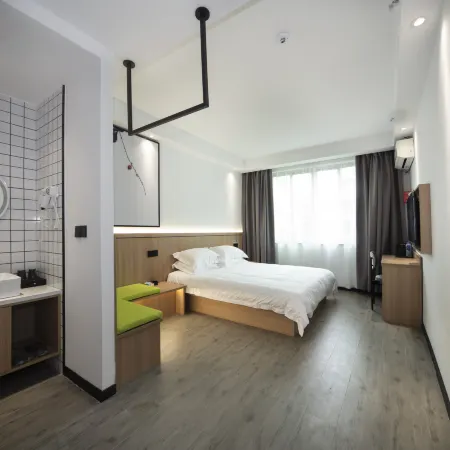 Changee Hotel (Longgang Changyun Building)