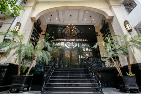 La Sinfonia Majesty Hotel and Spa Отели рядом с достопримечательностью «Hanoi University of Pharmacy»