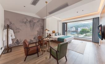 Floral Lux Hotel ·   Xiapu Yuanju Shanhai Residential Hotel