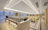 Vienna Hotel (Rongjian Building, He County, Ma on Shan)