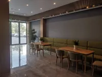 Huating Yushang Hotel (Chengmai Old Town Software Park Branch) - Pet friendly