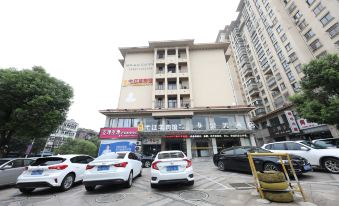 Company Hotel (Nanling Nanling Bridge Lingyang Road)