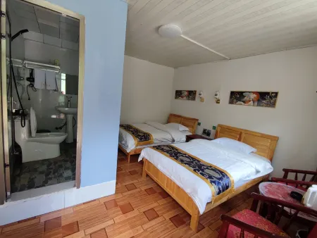 TianTong inn GongShan Отели рядом с достопримечательностью «The First Bend of Nujiang River»