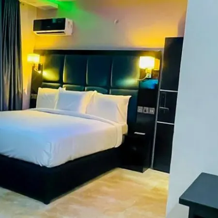 Beniks Courtyard Hotel
