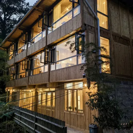 Rongjiang Zhulinjian Chinese Inn (Dali Dong Village)