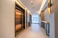 Yi shang  HOTEL (Leshan High Speed Railway Station)