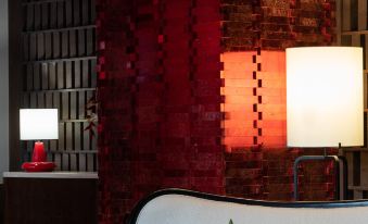 Radisson Red Yangzhou Slender West Lake