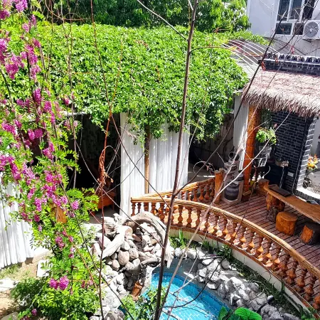 Yining Qingshe Homestay