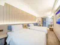 漢庭飯店（烏魯木齊站北廣場店） 烏魯木齊站附近的飯店