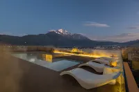 Bamboo Boat Snow Mountain Resort Lijiang Gucheng - مسبح على السطح