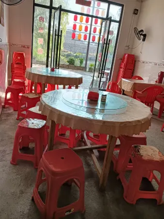 Longhu Homestay (Le'an Liukengcun) Отели в г. Леань