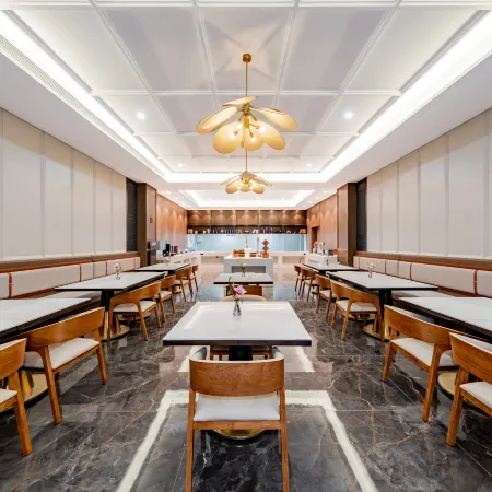 AllFlowerBlossmHotel
