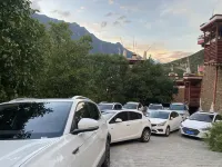 Jiangchu Tai Reception Station - parking