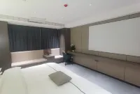 Yinji Hotel (Yuhuan Wuyue Plaza)