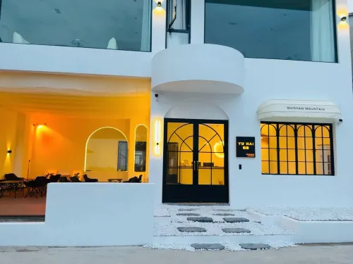 Fangchenggang Yuhai Homestay (Leshan Ancient Fishing Village)