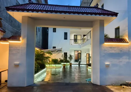 Ruili Secluded Homestay