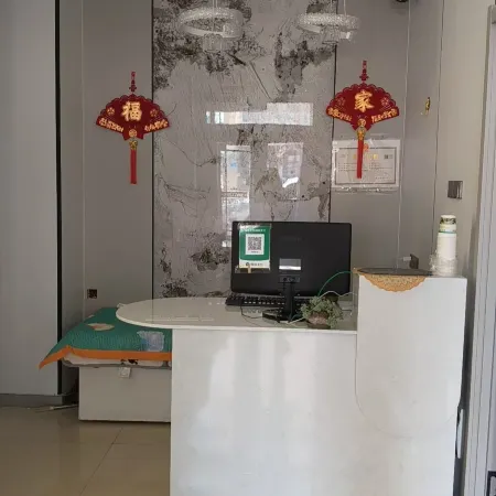 Jiayin Longzhimeng Hotel