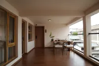 Guihe Homestay (Dali Heqing)