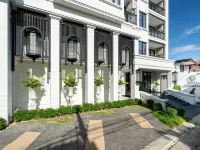 Glory Boutique Suites Hotels near NimMahn Bar