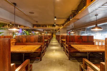 Gentury Boutique Hotel（Taishan Commercial City Pedestrian Street Store) Store） Отели рядом с достопримечательностью «Taishan Historical and Cultural District»