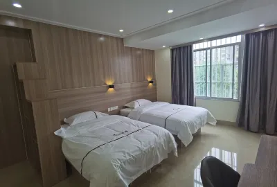 Chongzuo Natural House Hotel